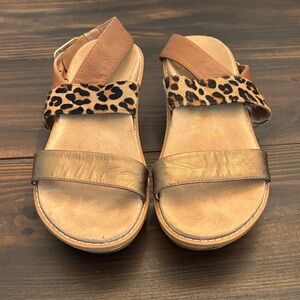 Leopard and Tan Women's Vionic Sandals